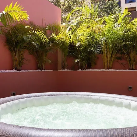 Eden Duke-paradise Jacuzzi Terrace Retreat アパート アデヘ